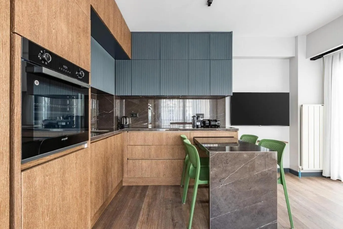 Charming Bright New 2Bd1Bath Home Wparking!#339 Istanbul Turkey