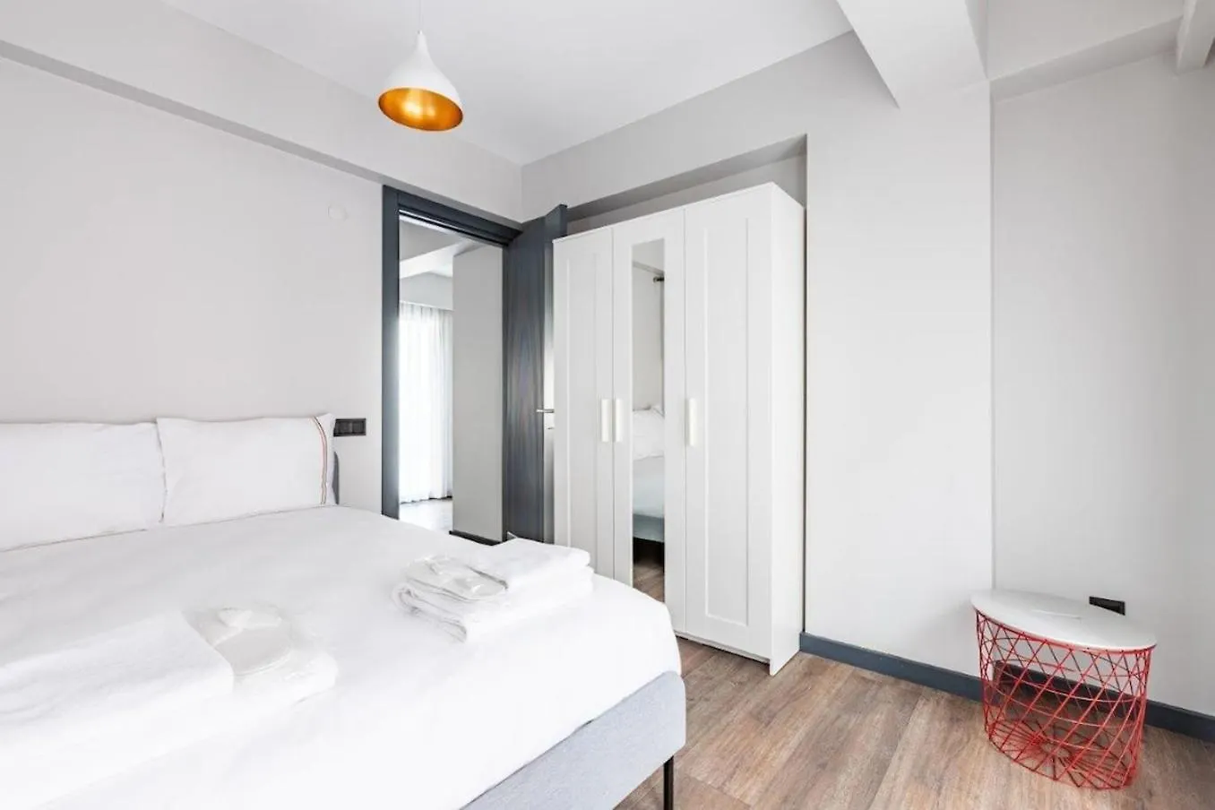 Apartment Charming Bright New 2Bd1Bath Home Wparking!#339 Istanbul